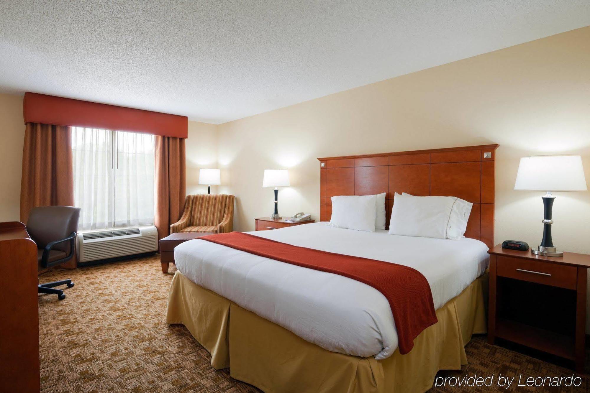 Holiday Inn Express Phenix City-Fort Benning By Ihg Екстер'єр фото